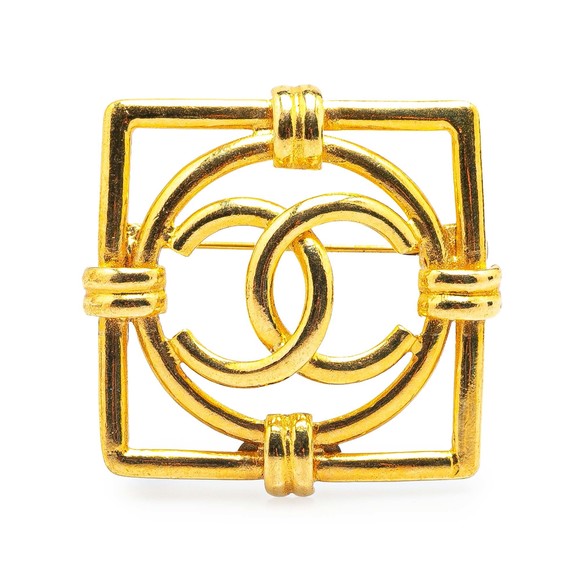 Pre-Loved Chanel Gold Plated CC Square Lock Brooch - Picture 1 of 5